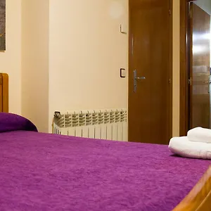 https://hostal-sant-roc.catalonia-hotels.com
